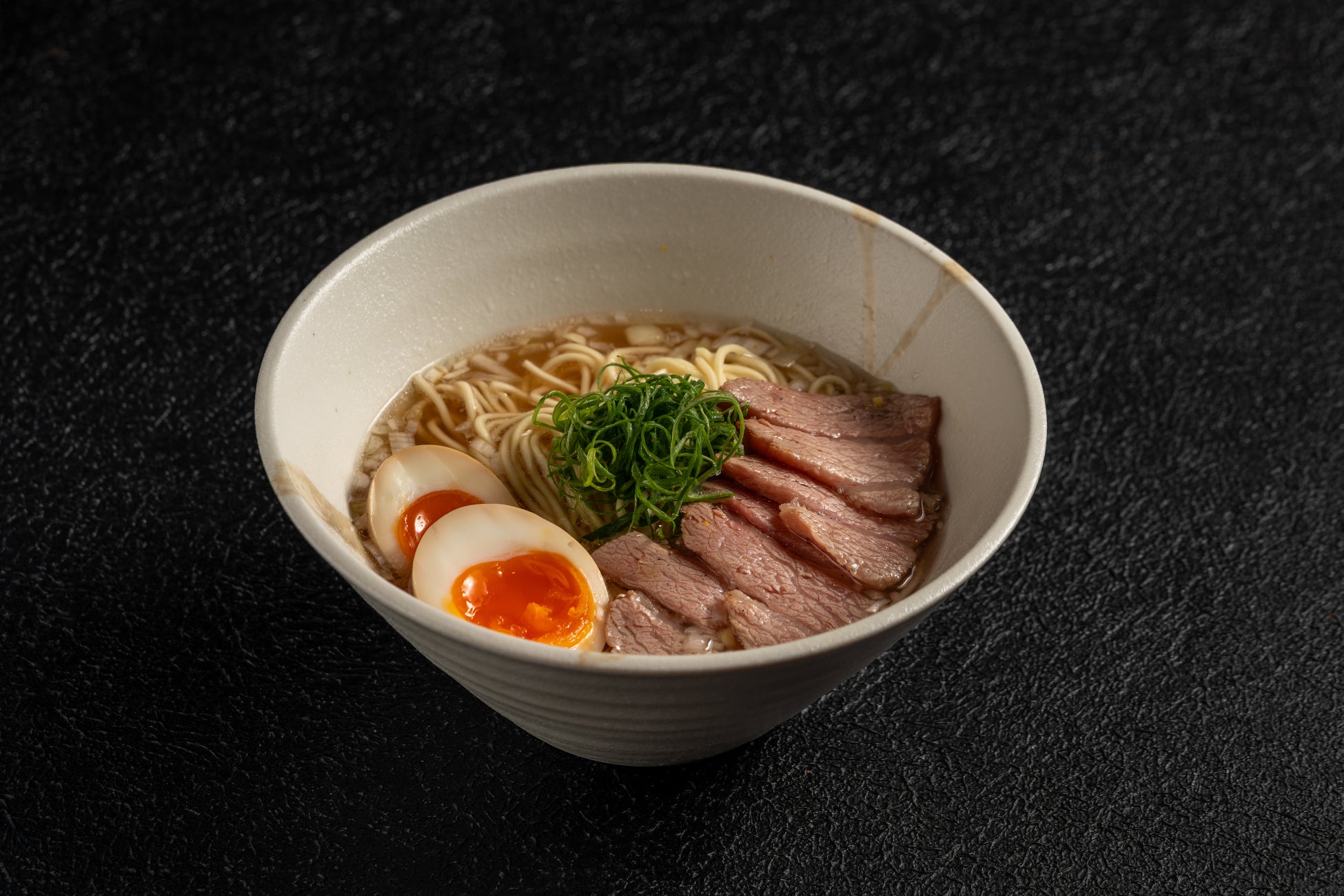 衝撃！やま幸尾崎牛トラフグがラーメンに!?Ramen HIS