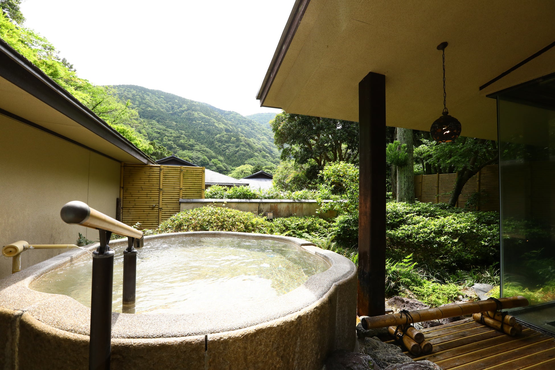 湯河原の夏がキタ🍉!涼やか特別プラン、超話題で必見✨