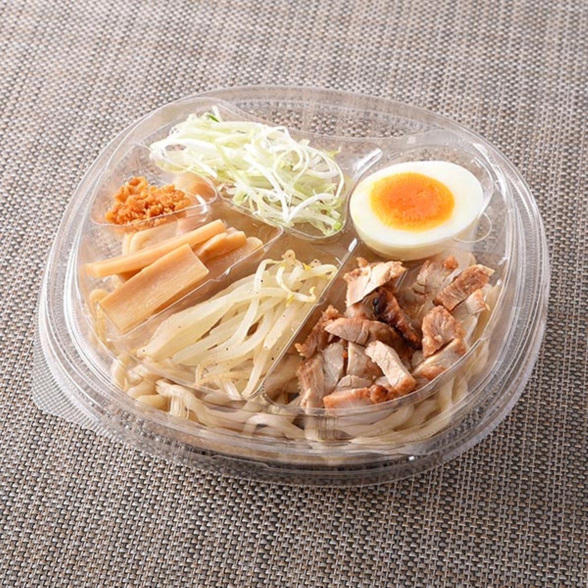 ファミマ初コラボ冷し麺、激ウマ確定!🍜さっぱりorがっつり派