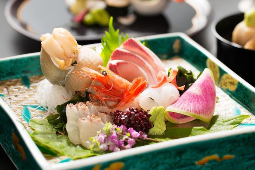 激ウマ確定！北陸絶景宿で漁港直送旬魚7種と地酒飲放🐟✨