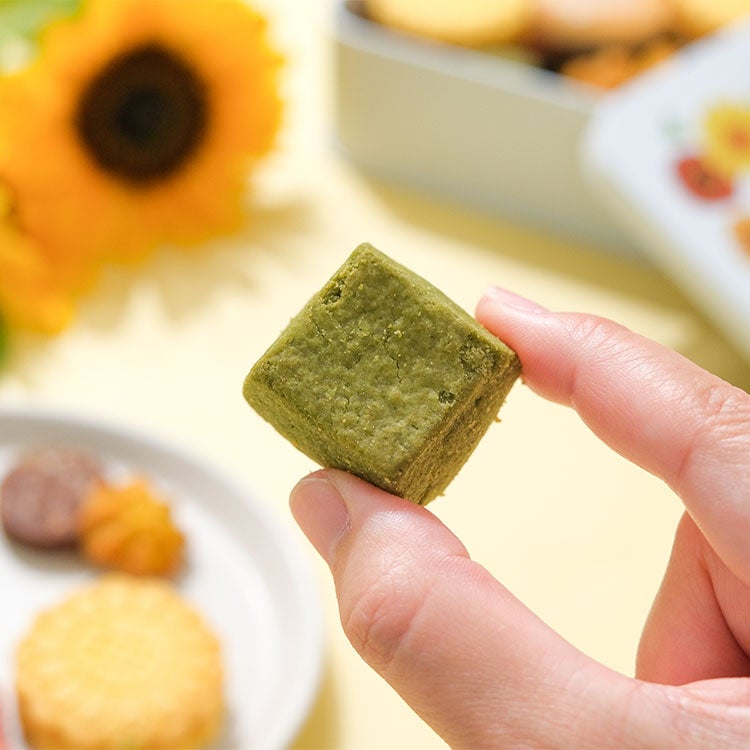 超話題!スナックミーのるんっと夏クッキー缶🍋✨