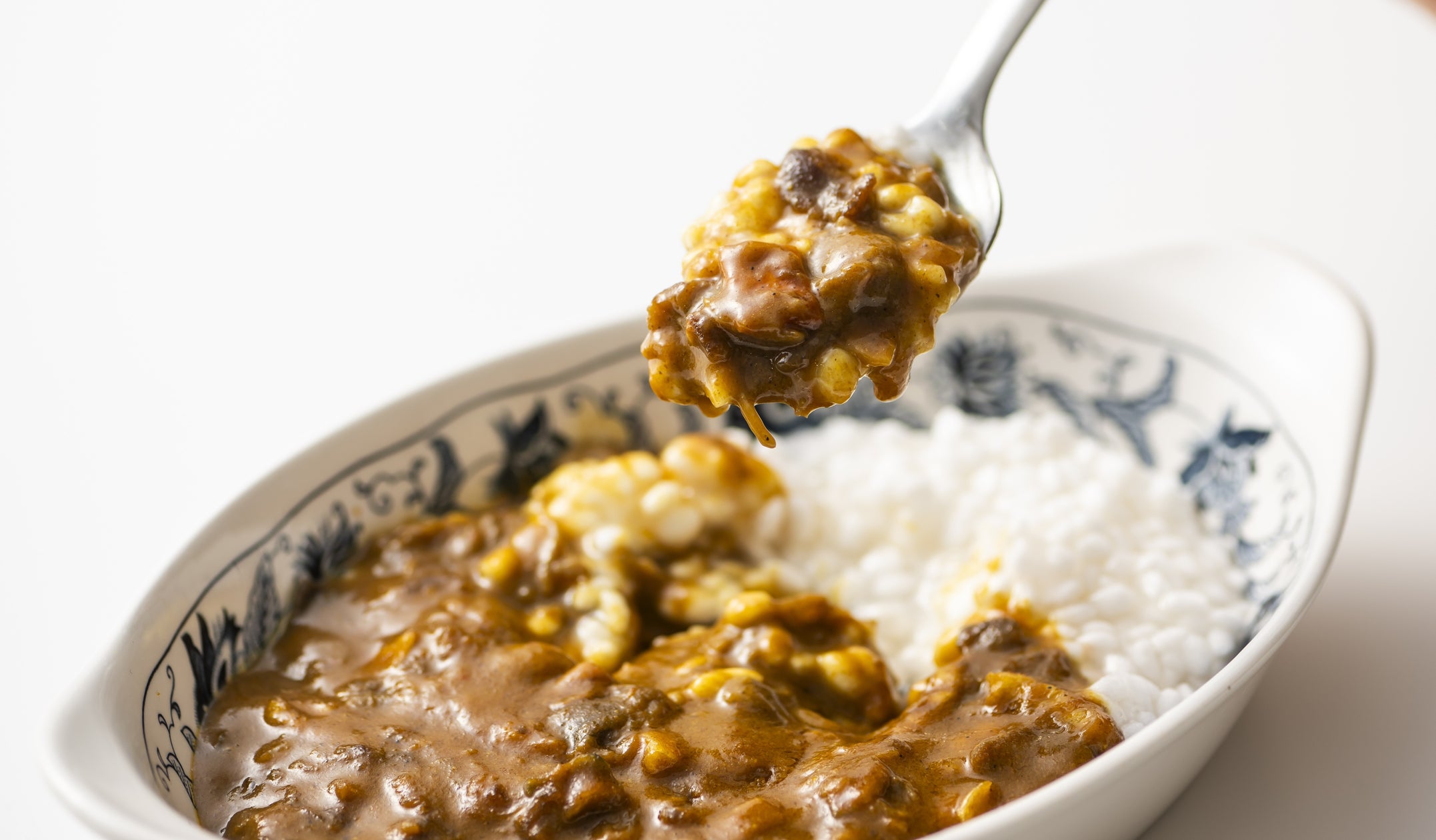 超話題!🍛✨34種スパイスのケトンカレーが激ウマ確定!