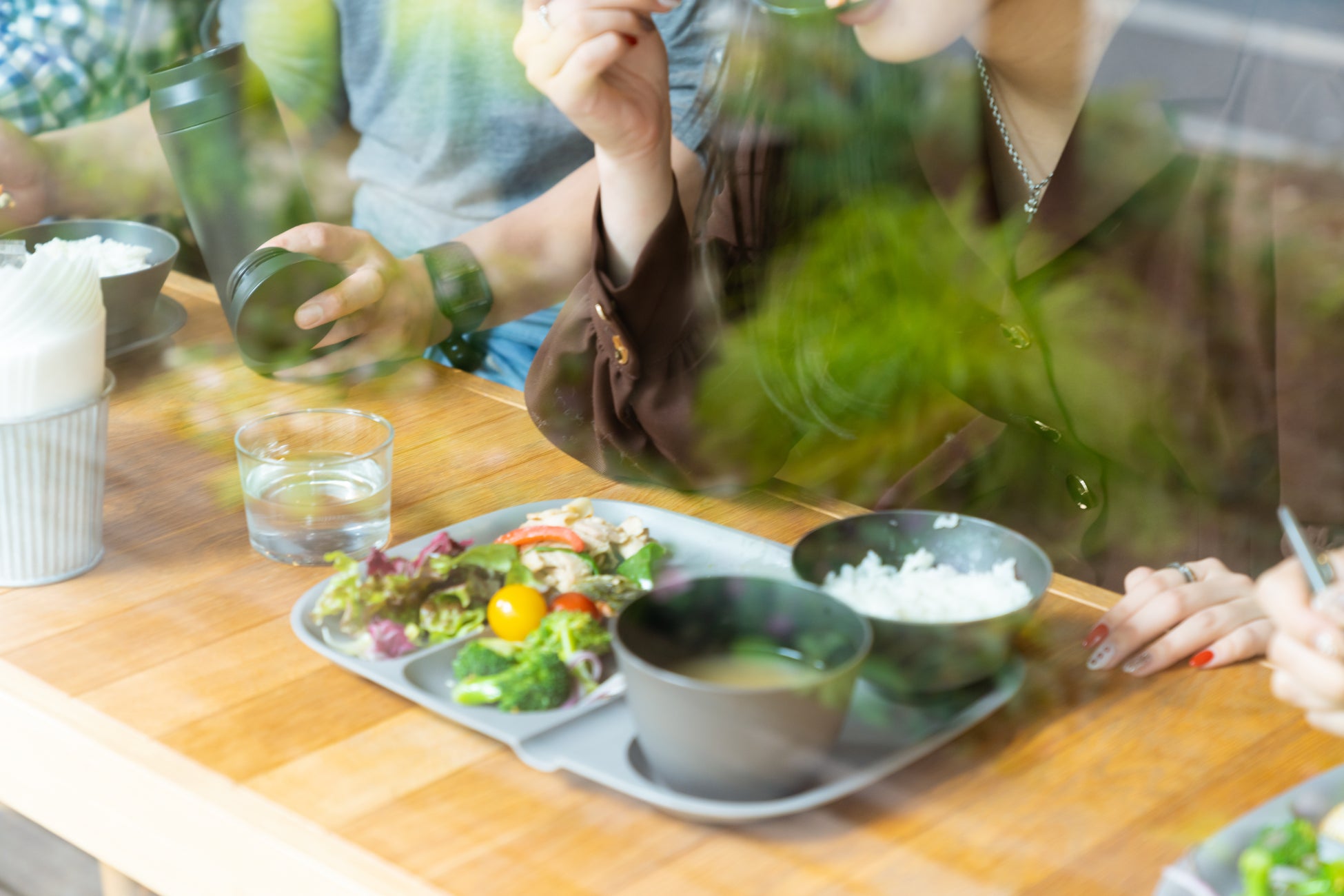 出社ランチ難民必食!週イチ社食が3倍人気の理由🍽️🚀