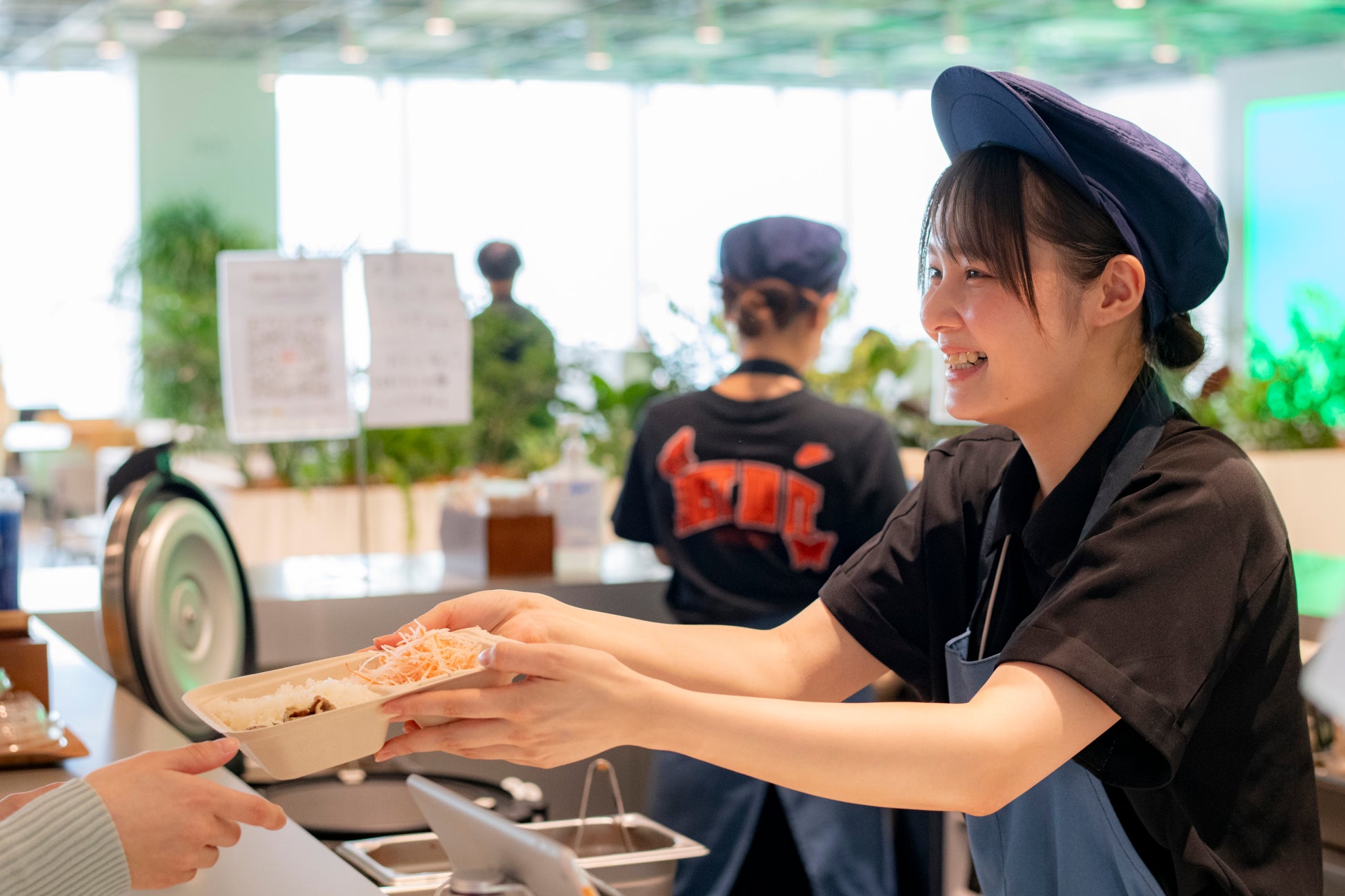 週イチ社食が超話題!ランチ代激減&激ウマ確定🍱✨