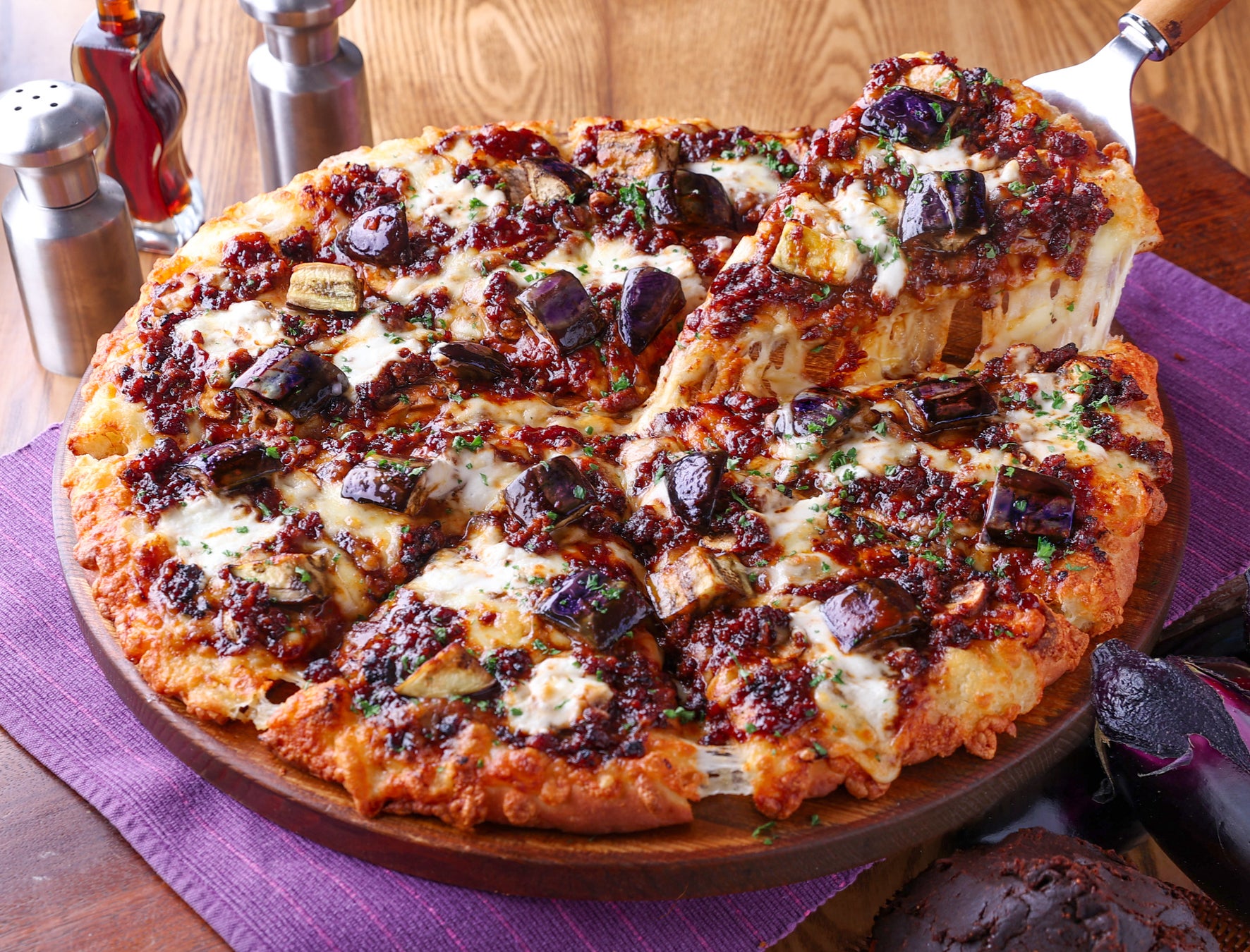 【岡崎限定】おうはん肉味噌ピザ、激ウマ確定!😋🍕