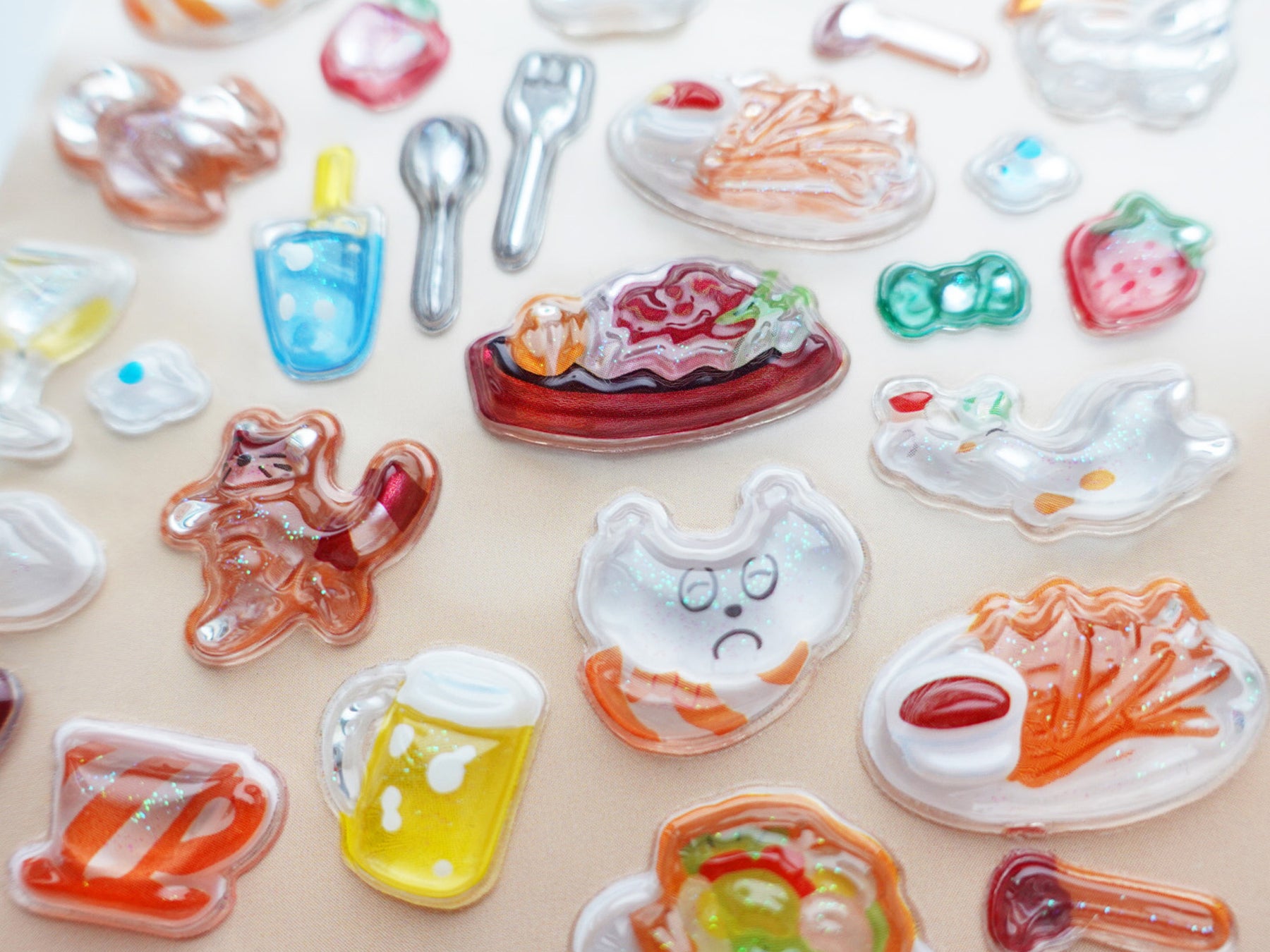 ココス人気キャラシール！超話題の限定品✨GET必至💖