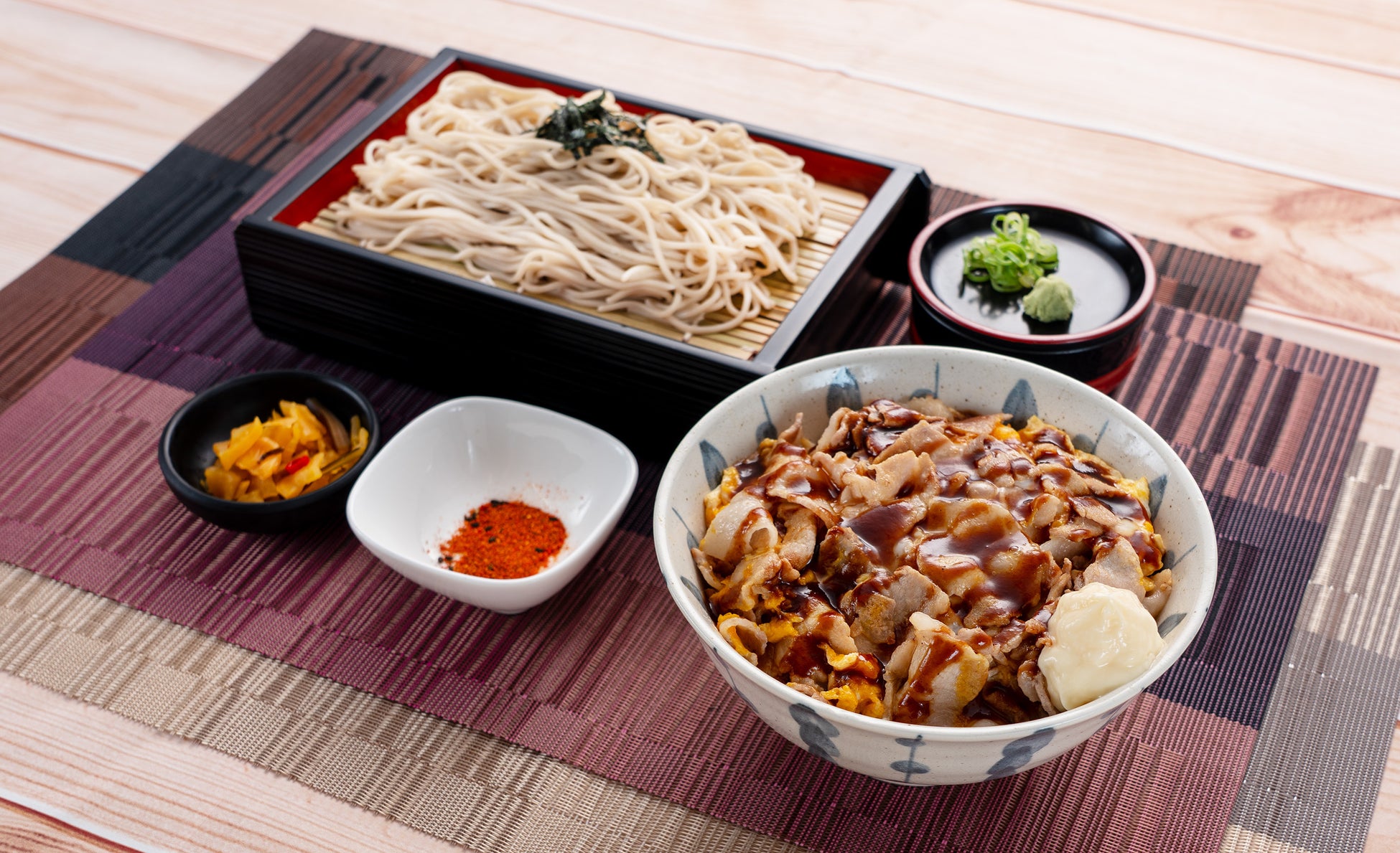 宮本むなし！ご当地めし焼鳥＆肉玉丼が激ウマ確定😋✨