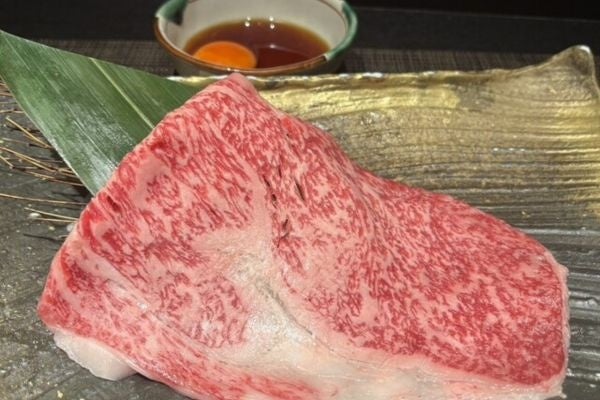 【超話題】松永和牛カレー500円！銀座でこの価格はありえない