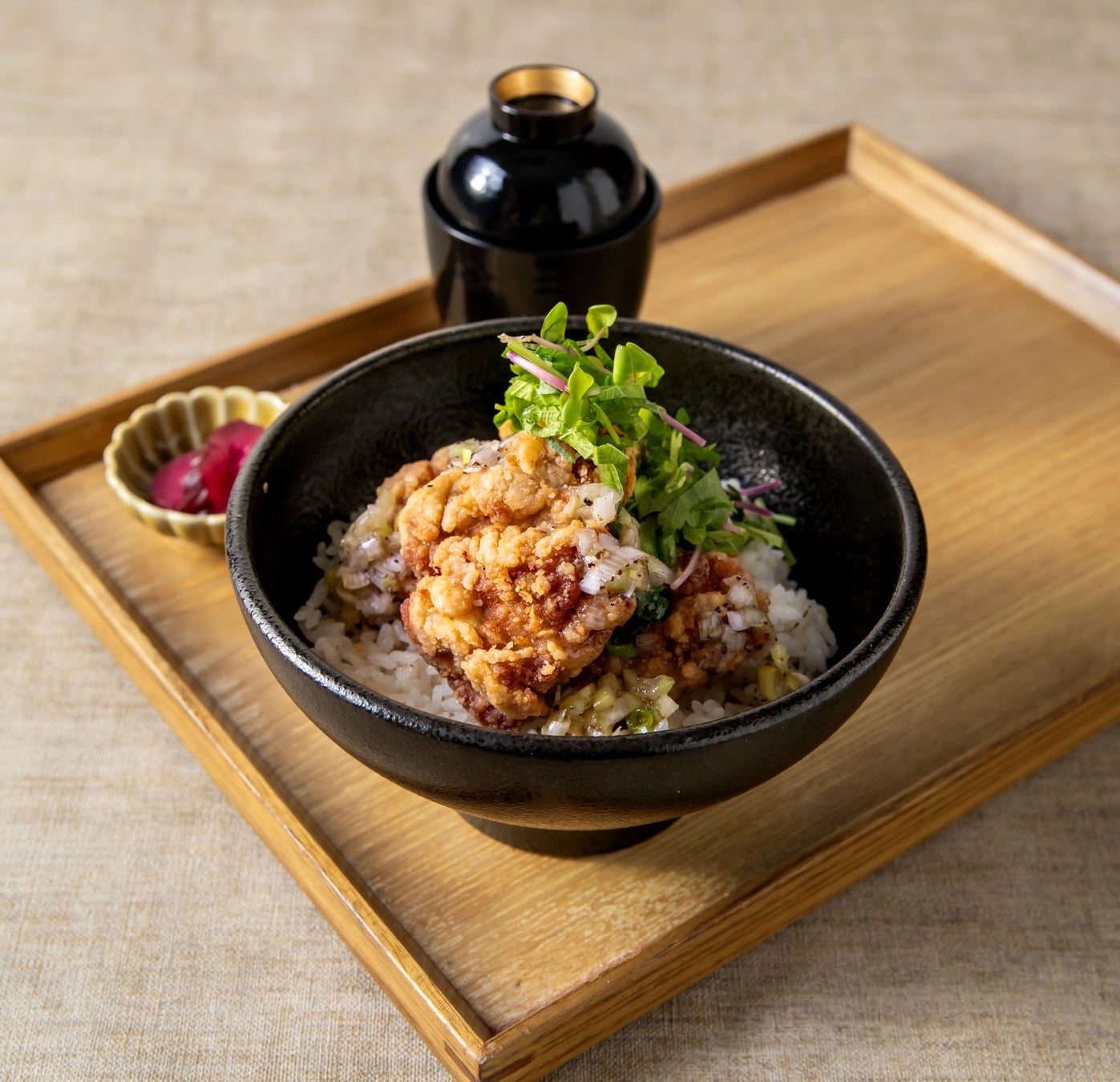 必食！黒十ヤの夏限定🔥ヤンニョムチーズ唐揚げ丼🤤