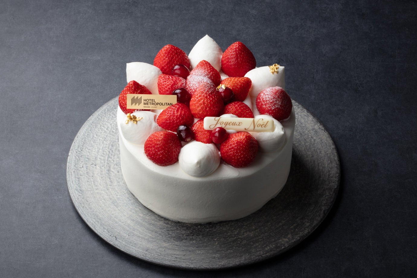 ホテルメトロポリタン長野30周年！苺30個ケーキ🍓必食の激ウ