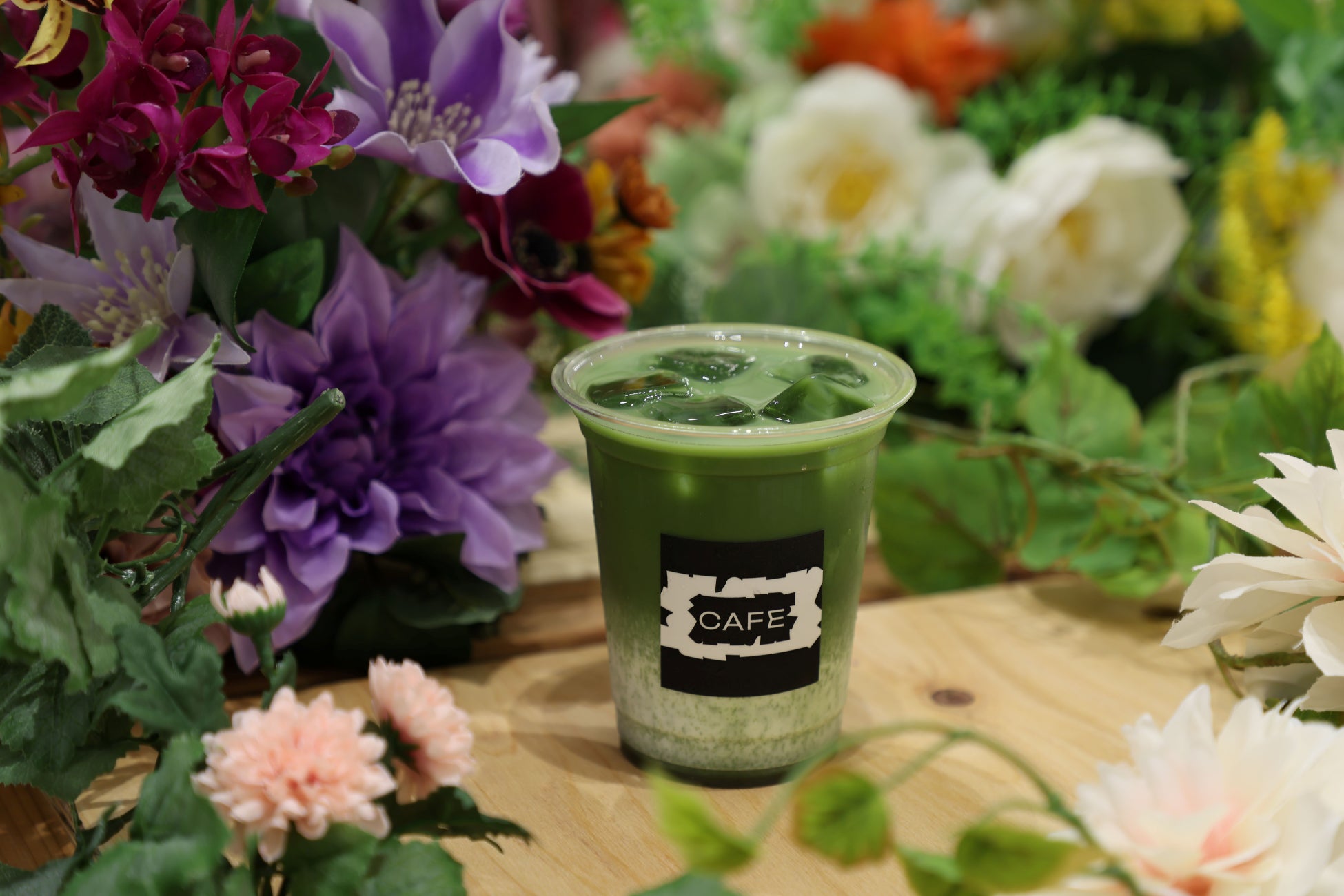 洒落CAFE FLEUR新宿に爆誕!花とKAWAIIが超話題