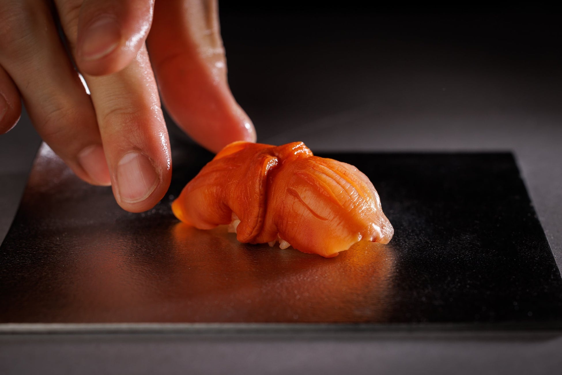 六本木2万人超が熱狂！消えない鮨15品4500円🍣必食