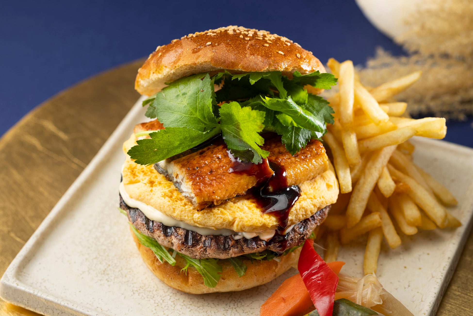 新大阪LAVAROCKの「鰻たま」は必食！🍔🌕
