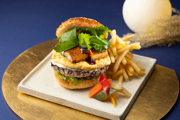 新大阪LAVAROCKの「鰻たま」は必食！🍔🌕
