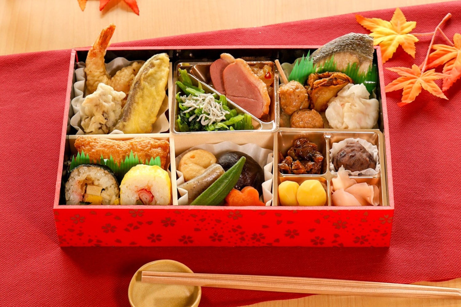 【超話題】観劇御膳で秋の味覚を自宅で！プチ贅沢宅配が限定開始