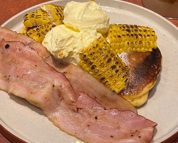 超話題！WK2「とうもろこしパンケーキ」が甘じょっぱ激ウマ🌽