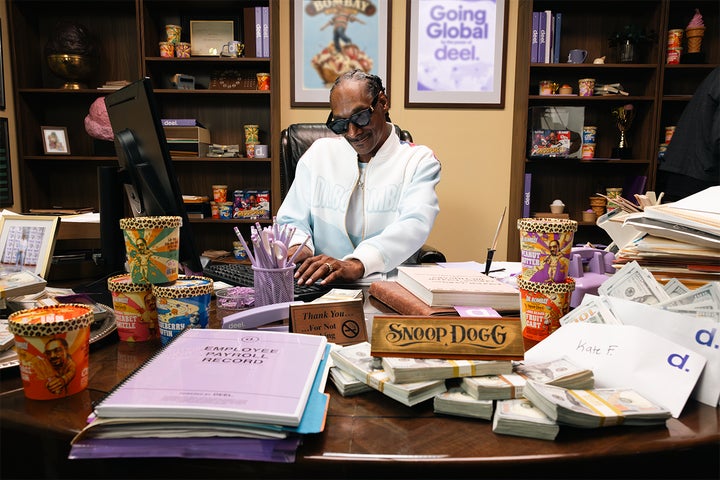 スヌープのアイス激ウマ確定！世界初テイスター募集🍦