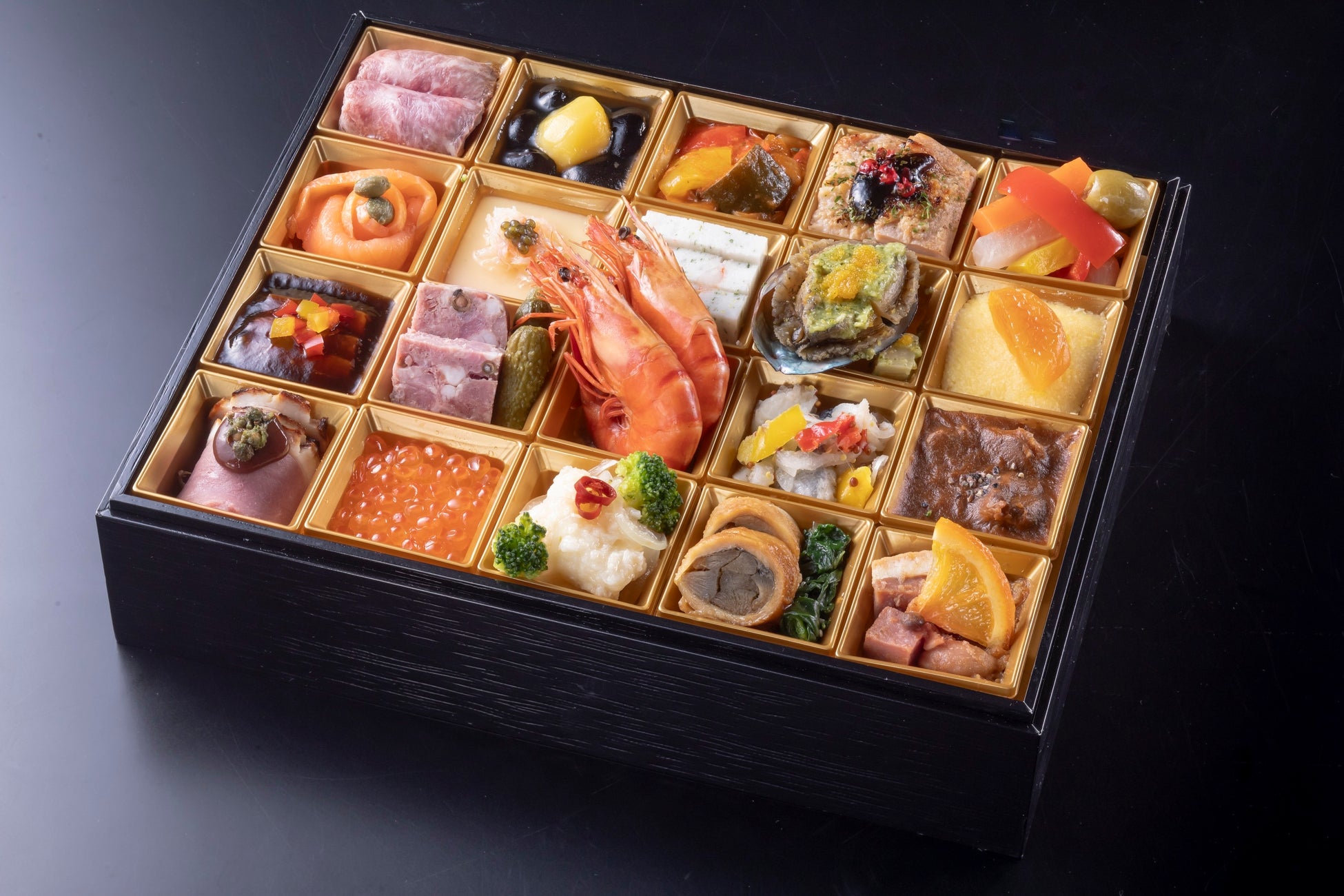 必食！ホテル日航2027おせち和洋中3種9/7予約開始🍱✨