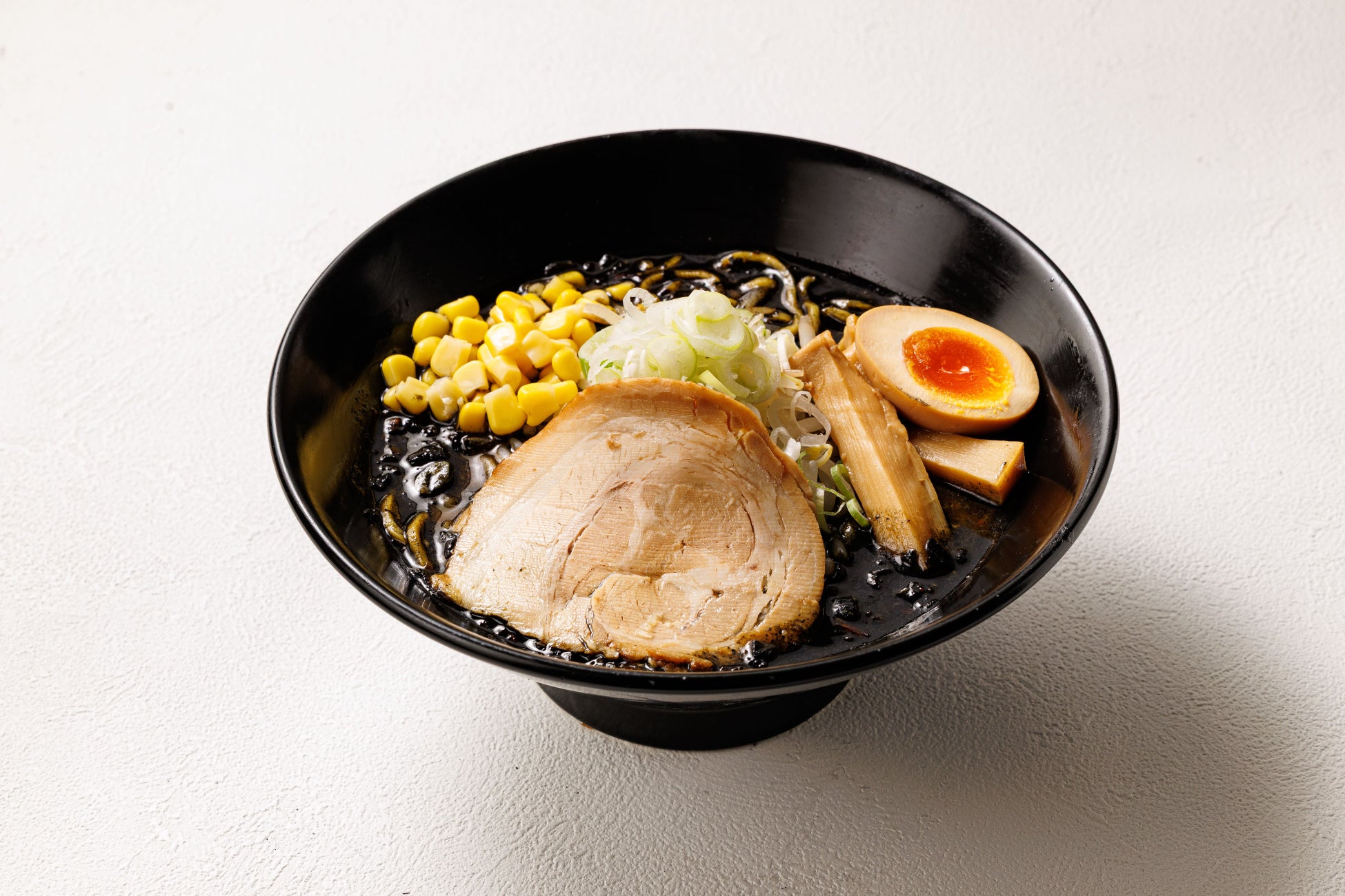 ペリカン×どさん子！炭ラーメン激ウマ確定🍜ノベルティ🎁