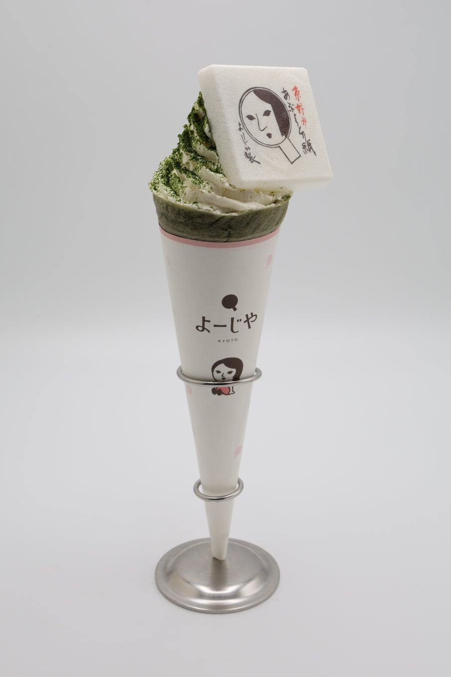 よーじやの「食べるあぶらとり紙」⁉️嵐山限定スイーツが激ウマ