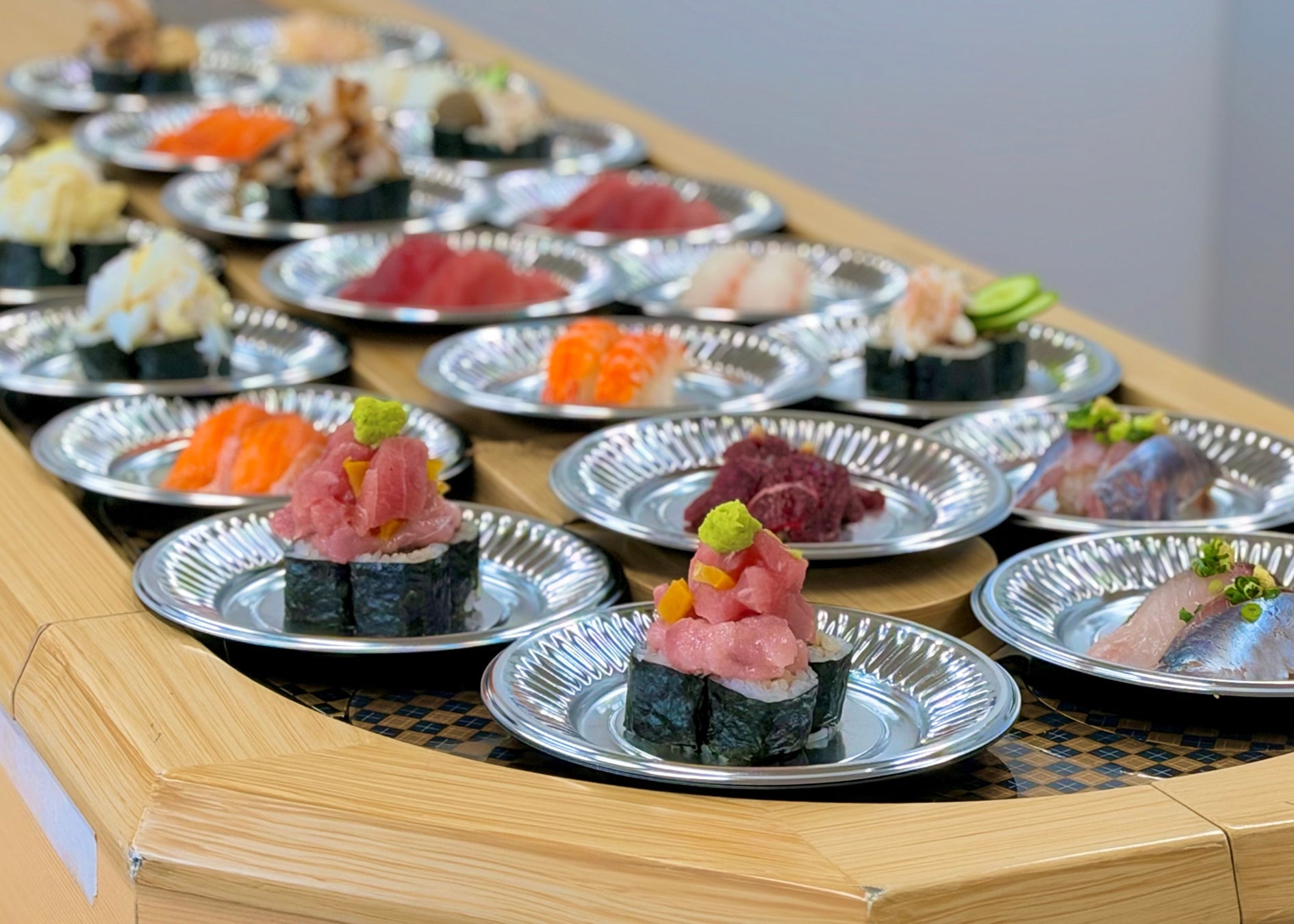 まぐろ問屋×SVB東京！奇跡の共演🍣激ウマ寿司🍺