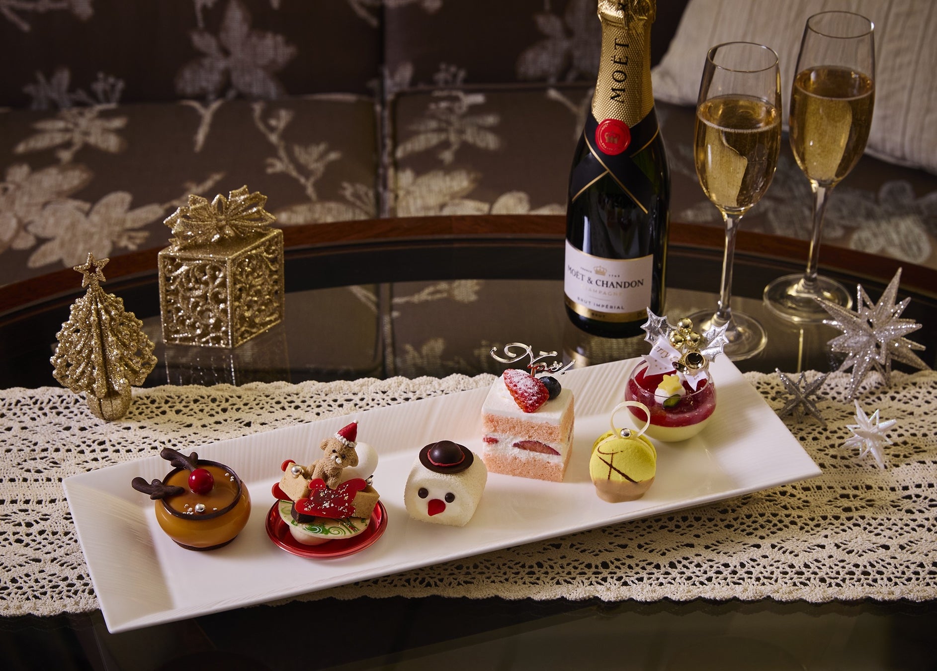 ロイヤルパーク🎄聖夜スイーツは激ウマ確定!🥂