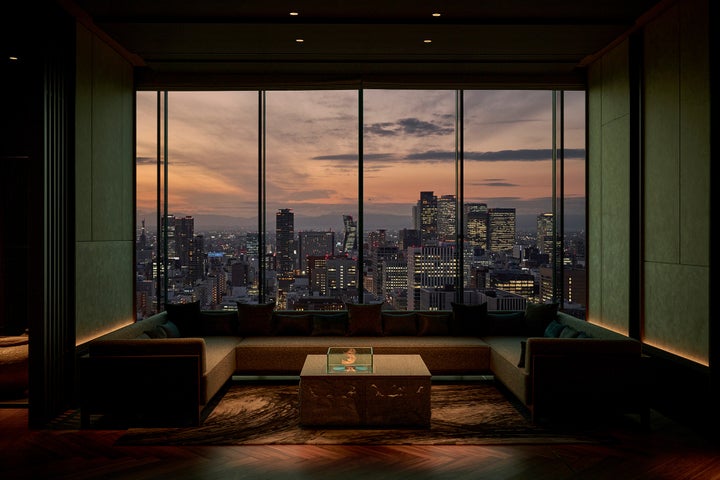 名古屋夜景!「泡と風のテラス」激ウマ料理&飲み放題が超話題🥂