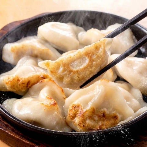 てけてけ50円餃子が10万個突破!激ウマ確定🥟✨