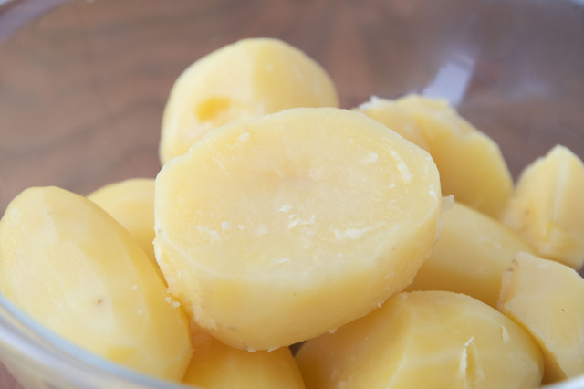 激ウマ確定！白トリュフ香るとろ〜りコロッケ数量限定🤤🍄